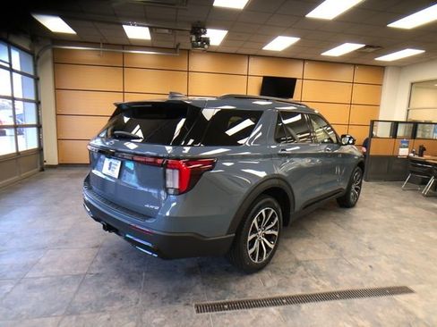 New 2026 Ford Explorer ST-Line image 7