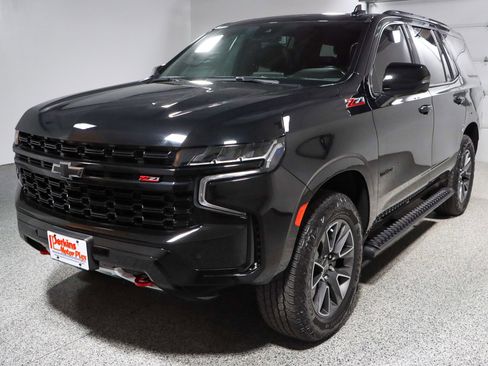 Used 2024 Chevrolet Tahoe Z71 w/ Luxury Package image 38