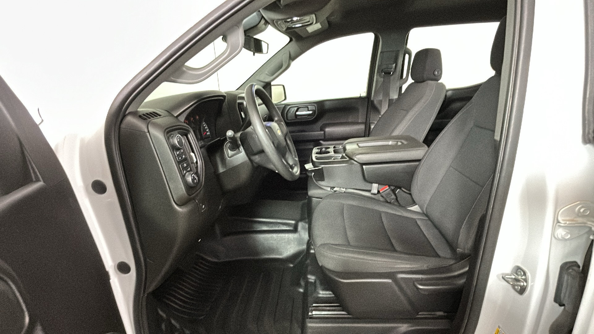 Used 2022 Chevrolet Silverado 1500 W/T w/ Trailering Package AWD/4WD image 13