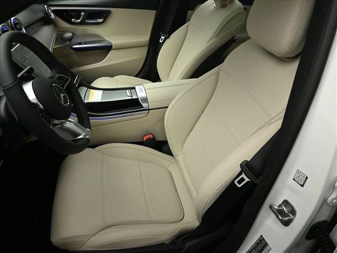 Certified 2026 Mercedes-Benz C 300 4MATIC Sedan image 9