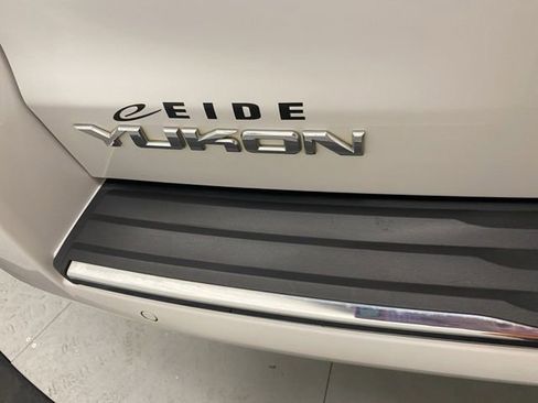 Used 2020 GMC Yukon Denali AWD/4WD image 32