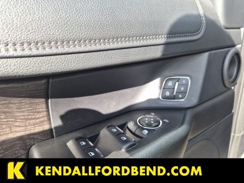 Used 2020 Ford Expedition Limited w/ Special Edition Package AWD/4WD image 10