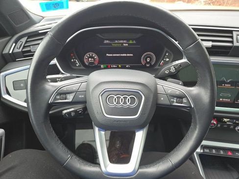 Used 2022 Audi Q3 2.0T Premium Plus image 23