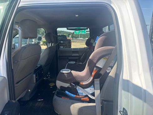 Used 2018 Ford F150 XLT w/ Equipment Group 302A Luxury AWD/4WD image 7