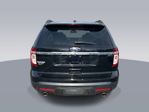 Used 2012 Ford Explorer XLT FWD image 4