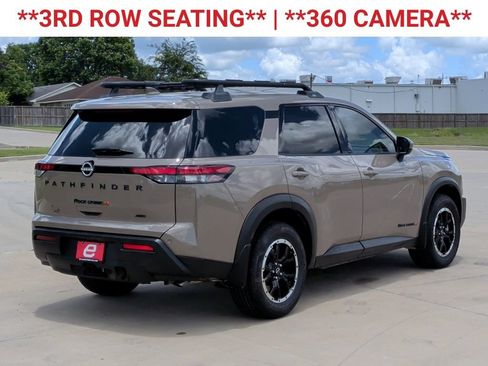Used 2024 Nissan Pathfinder Rock Creek AWD/4WD image 9