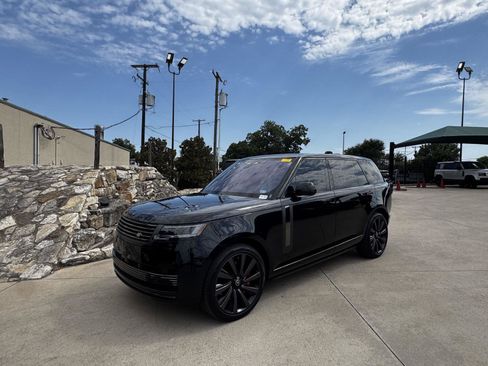 Used 2023 Land Rover Range Rover SV AWD/4WD image 1