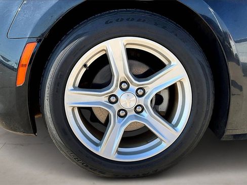 Used 2020 Chevrolet Camaro LT image 33