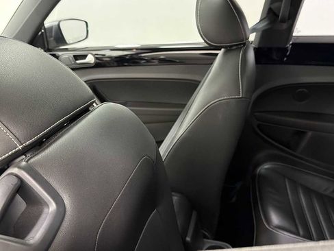 Used 2014 Volkswagen Beetle TDI image 27