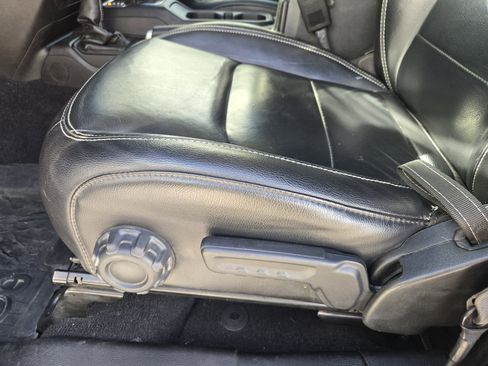 Used 2021 Jeep Wrangler Unlimited Sahara w/ Cold Weather Group image 27