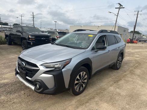 Used 2024 Subaru Outback Limited AWD/4WD image 1