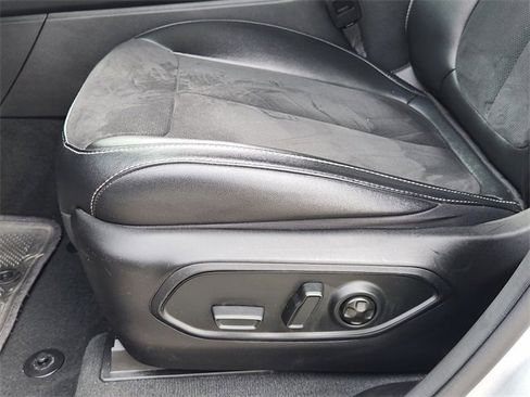 Used 2024 Jeep Grand Cherokee L Laredo image 21