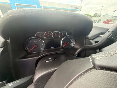 Used 2017 GMC Yukon SLE w/ Convenience Package AWD/4WD image 6