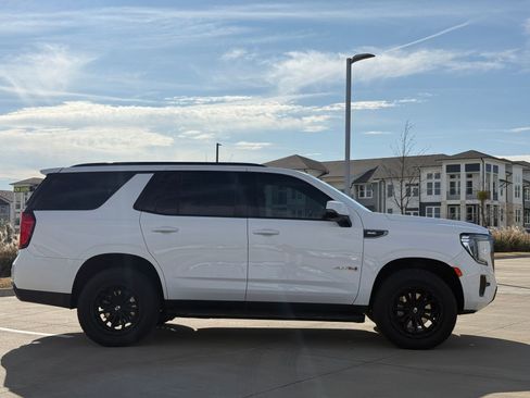Used 2023 GMC Yukon AT4 image 9