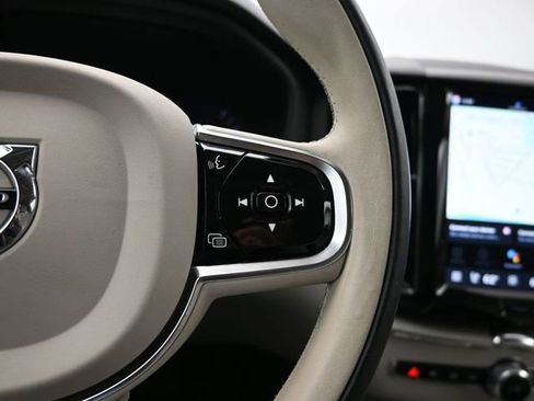 Used 2023 Volvo XC60 B5 Plus w/ Climate Package image 23