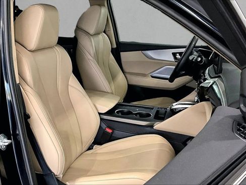 Used 2025 Acura MDX FWD w/ Technology Package image 9