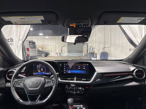 Used 2024 Chevrolet Trax RS w/ Driver Confidence Package image 12