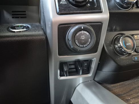 Used 2019 Ford F150 Lariat image 33