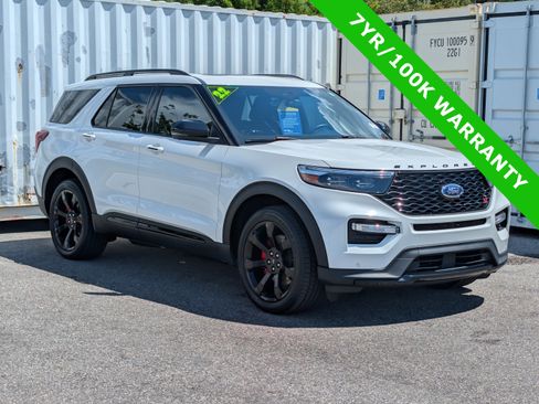 Certified 2022 Ford Explorer ST w/ Equipment Group 401A AWD/4WD image 3