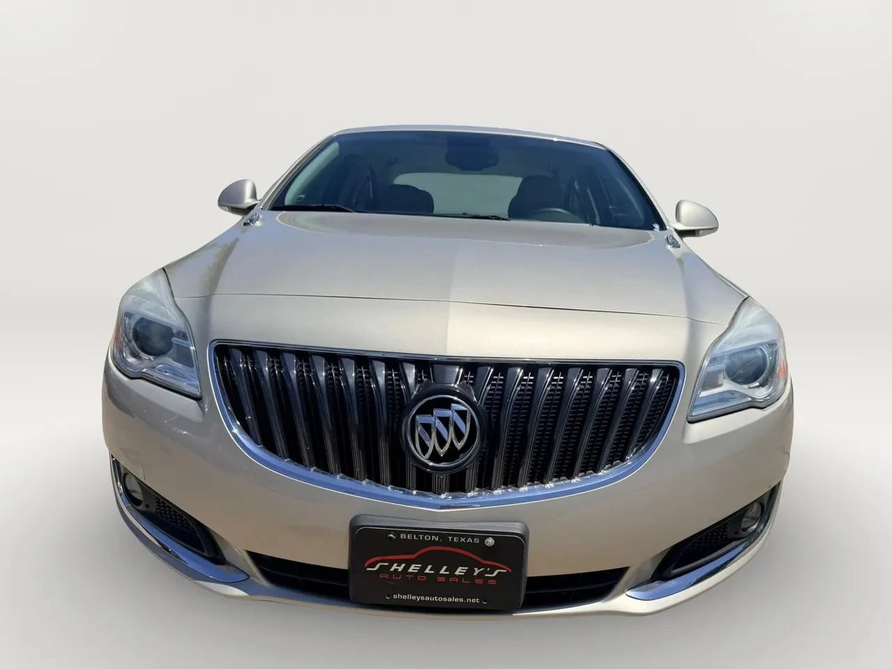 Used 2016 Buick Regal FWD image 3
