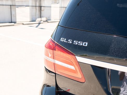 Used 2018 Mercedes-Benz GLS 550 4MATIC w/ Driver Assistance Package image 42