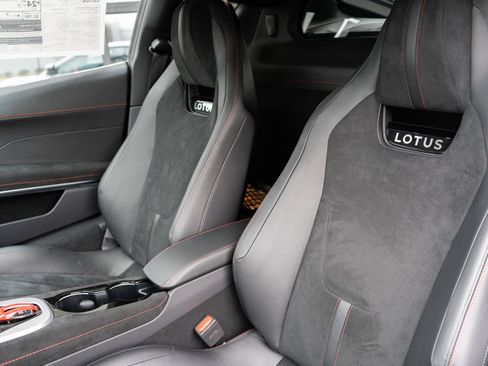 Used 2024 Lotus Emira First Edition image 7