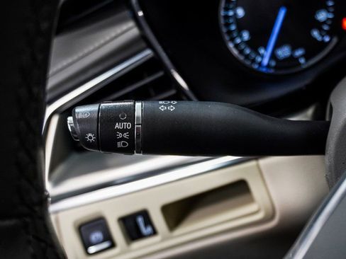 Used 2020 Cadillac XT5 Premium Luxury image 21