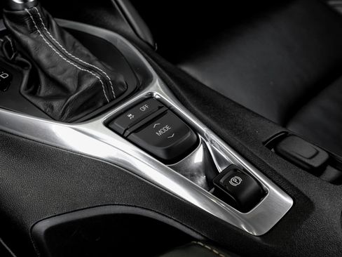 Used 2018 Chevrolet Camaro SS RWD image 30