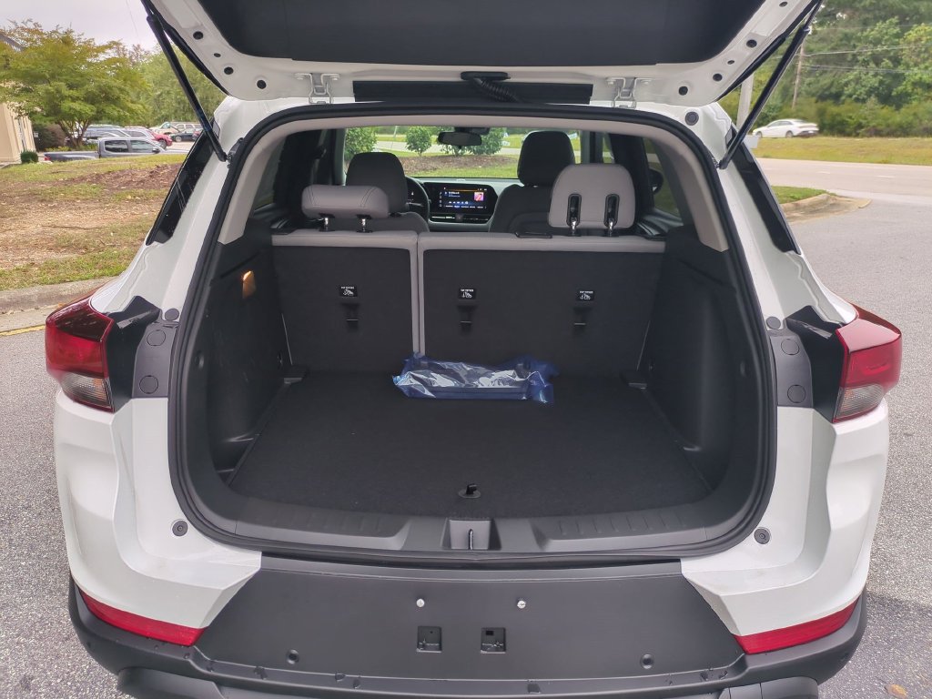 New 2026 Chevrolet TrailBlazer LS w/ LS Convenience Package FWD image 31