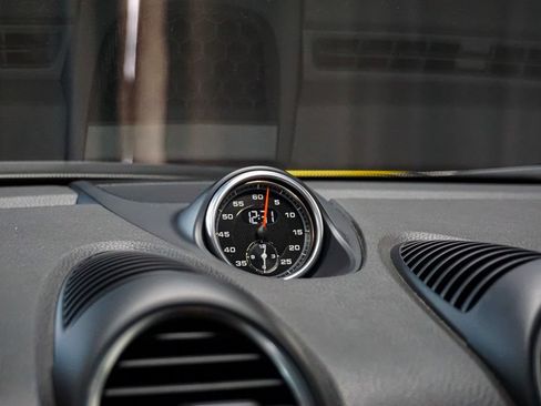 Used 2019 Porsche 718 Cayman RWD image 42