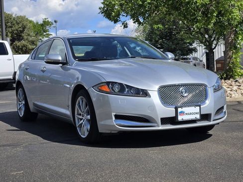 Used 2013 Jaguar XF RWD image 2
