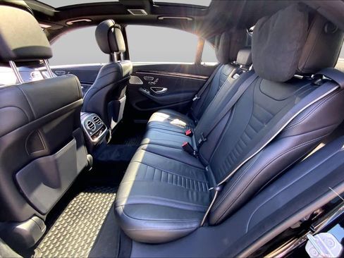 Used 2019 Mercedes-Benz S 560 4MATIC Sedan image 20