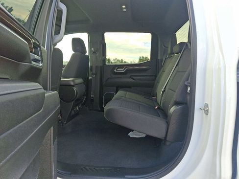 Used 2023 Chevrolet Silverado 1500 LT image 10