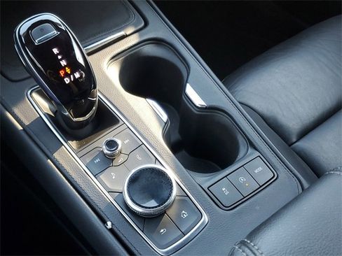 Certified 2022 Cadillac XT4 Premium Luxury w/ Enhanced Visibility Package image 28