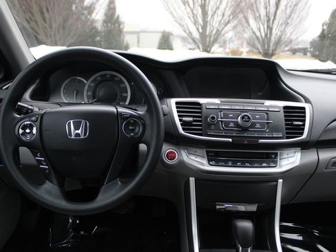 Used 2013 Honda Accord EX image 15