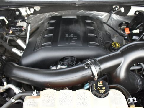 Used 2016 Ford F150 Lariat w/ Equipment Group 502A Luxury image 55