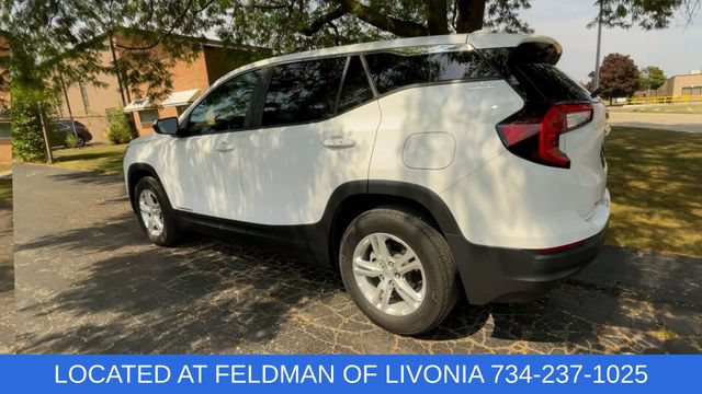 Certified 2024 GMC Terrain SLE w/ LPO, Floor Liner Package FWD image 6