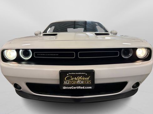 Used 2016 Dodge Challenger SXT Plus RWD image 10