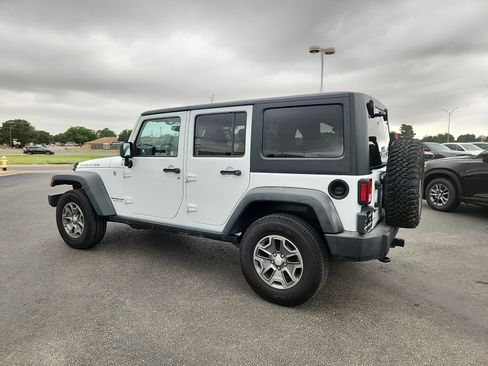 Used 2017 Jeep Wrangler Unlimited Rubicon AWD/4WD image 4