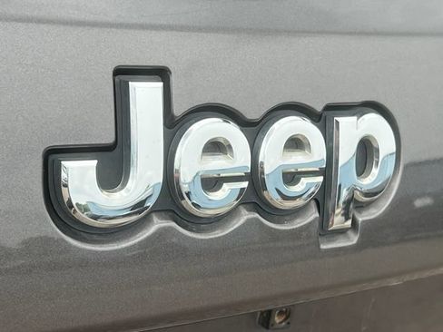 Used 2016 Jeep Grand Cherokee Limited AWD/4WD image 42