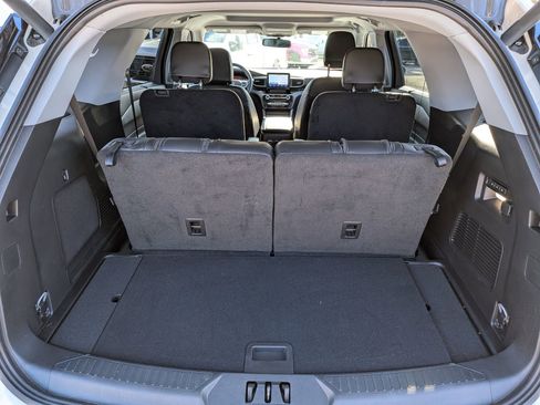 Certified 2023 Ford Explorer Limited w/ Equipment Group 301A image 15