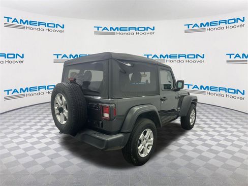 Used 2018 Jeep Wrangler Sport S image 5