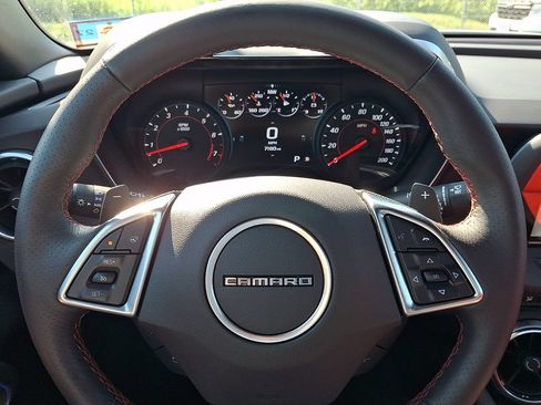Used 2017 Chevrolet Camaro SS RWD image 18