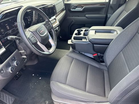 Used 2024 GMC Sierra 1500 Elevation image 11