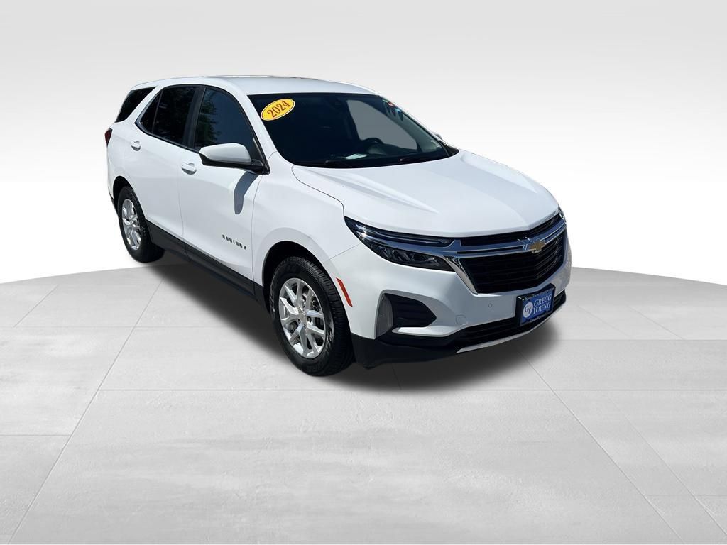 Used 2024 Chevrolet Equinox LT AWD/4WD image 9