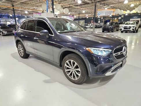 Used 2023 Mercedes-Benz GLC 300 4MATIC image 7