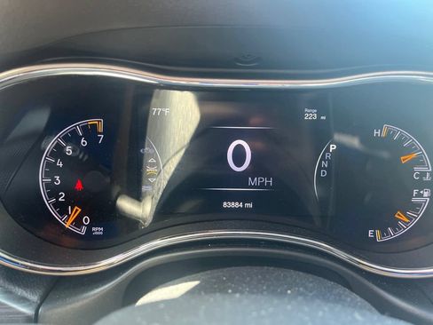 Used 2020 Jeep Grand Cherokee Limited AWD/4WD image 7