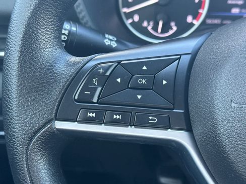 Used 2024 Nissan Sentra SV FWD image 24