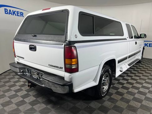 Used 2000 Chevrolet Silverado 2500 LS RWD image 6