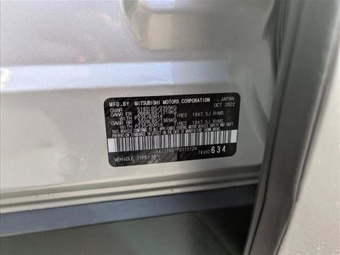 Used 2023 Mitsubishi Outlander ES image 22